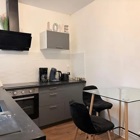 Apartment 1er Etage,f1 Ventile, Wifi, Centre D'angers Avec Vayny Angers