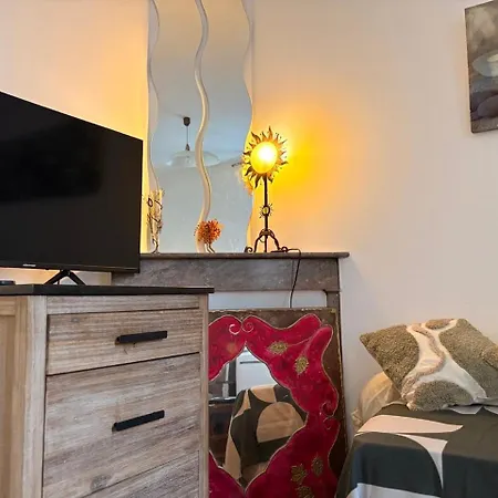1er Etage,f1 Ventile, Wifi, Centre D'angers Avec Vayny * Angers