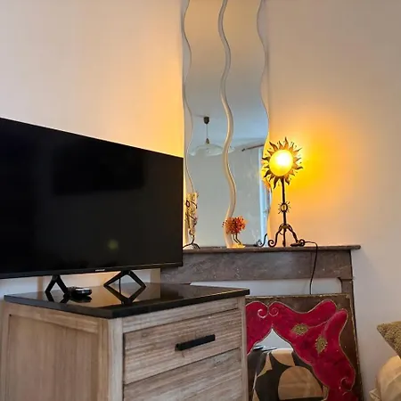 1er Etage,f1 Ventile, Wifi, Centre D'angers Avec Vayny