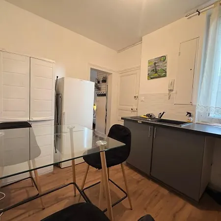 Apartment 1er Etage,f1 Ventile, Wifi, Centre D'angers Avec Vayny Angers